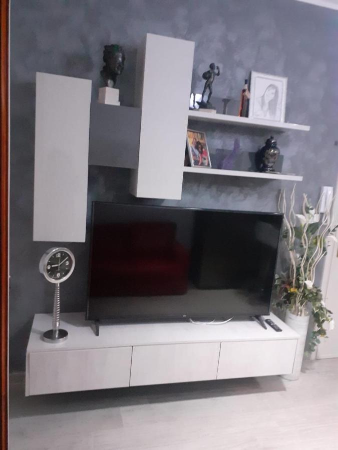 レッチェLa Casa Di Tinaアパートメント エクステリア 写真